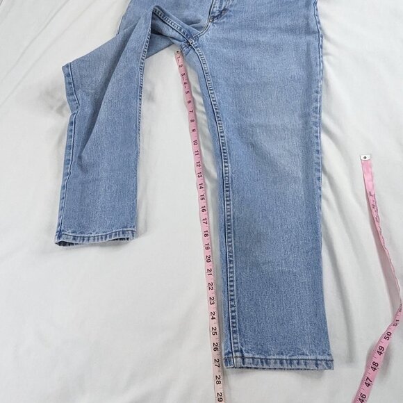 VTG Straight Leg Light Wash Denim 90s Mom Jeans - Picture 8 of 10